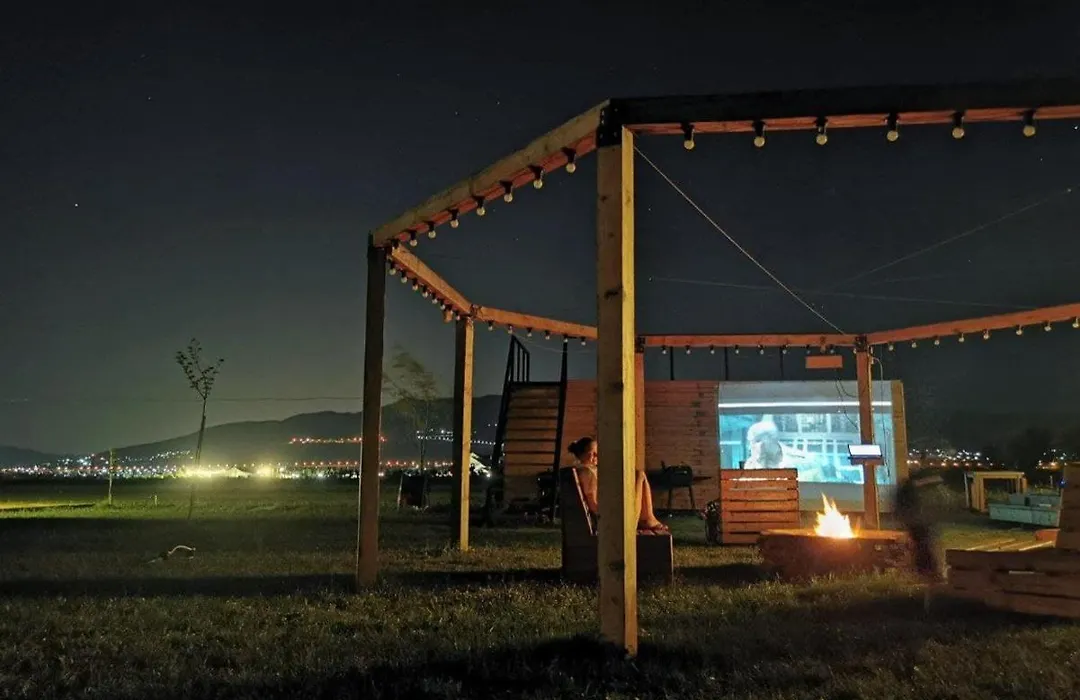 Jewelberry Glamping Hotel Tbilisi-1